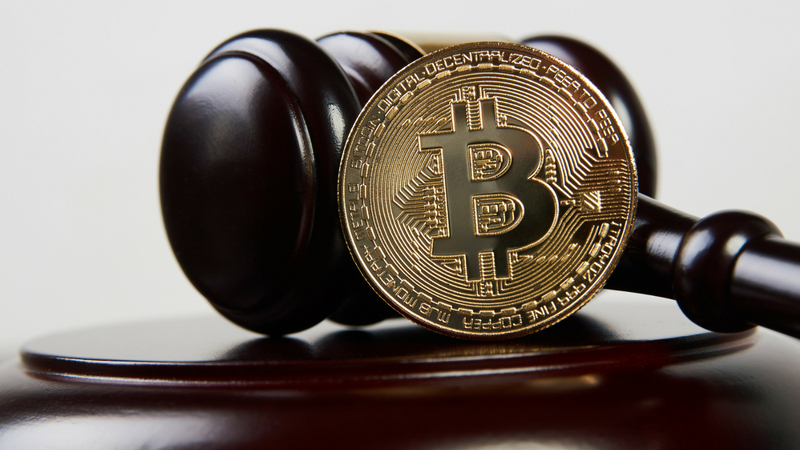 Condena agente robo bitcoins