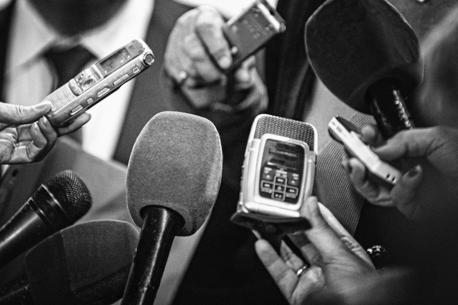 publicism holanda prensa libre descentralizada micropagos contratos inteligentes