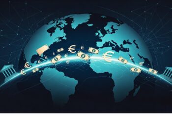Globo terráqueo con red luminosa y símbolos de euro y dólar fluyendo entre dos íconos de banco, representando transferencias financieras internacionales y conectividad global.
