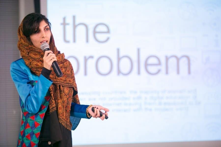 Bitcoin-blockchain-mujeres-Mahboob