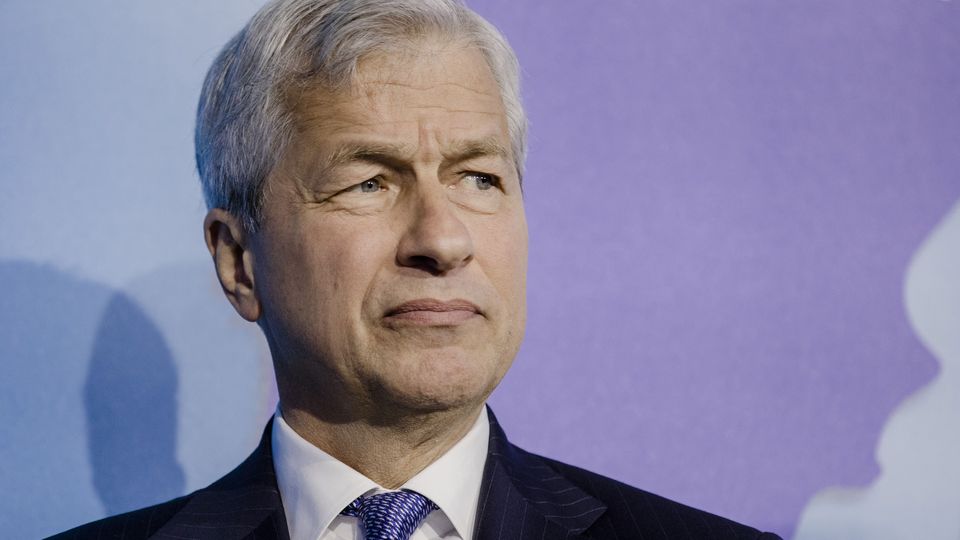 Pese-Dimon-JP-Morgan-futuros-bitcoin