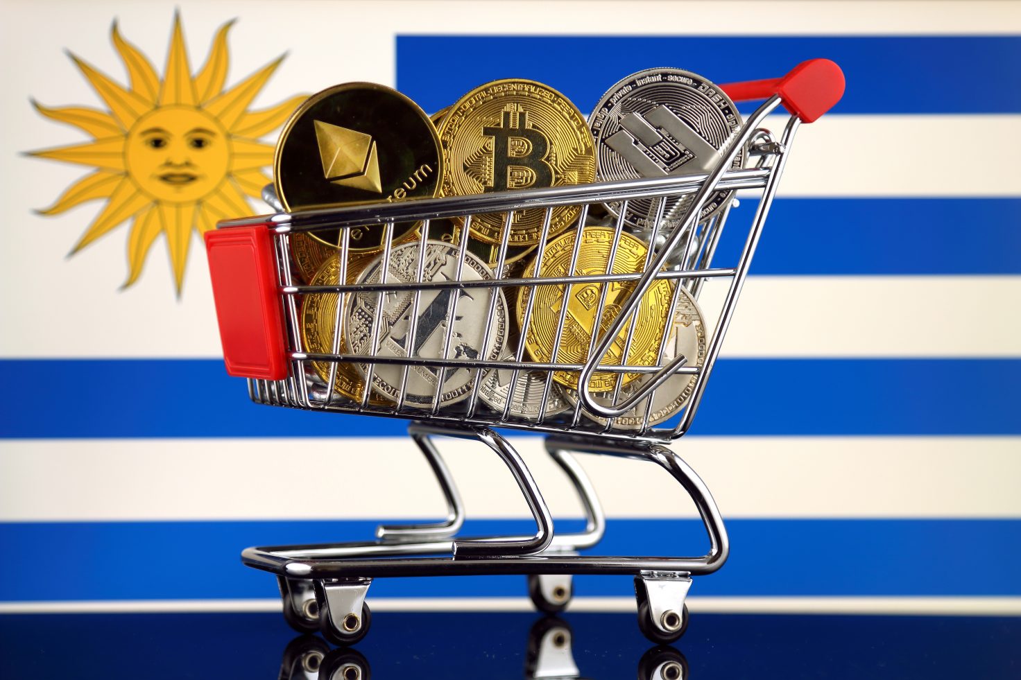 regulación-criptomonedas-adopción-uruguay-suramérica