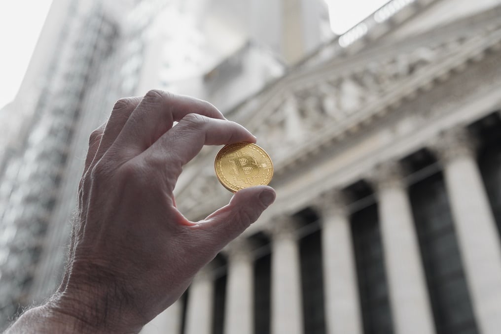 bitcoin-wall street-ice-criptomonedas-descentralizacion