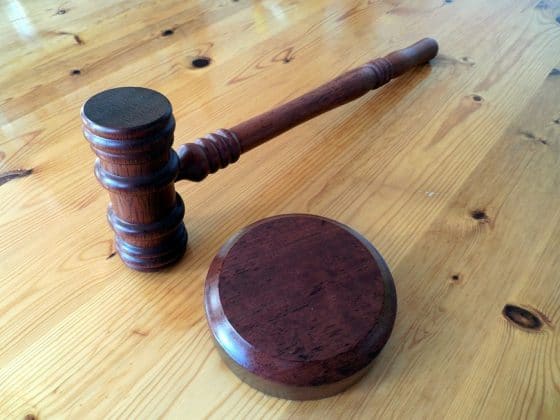 Líderes de supuesto esquema piramidal con criptomonedas Unete enfrentan juicio en España