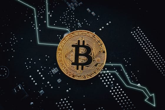 Ingresos de la minería de Bitcoin han disminuido más de 40% en un mes