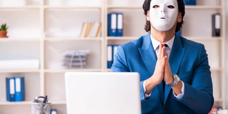 aplicación-Trezor-falsa-criptomonedas