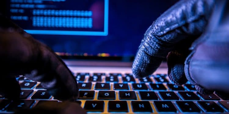 hackers-transfieren-bitcoins-robo-Binance