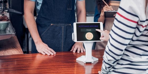 Bitcoin y las criptomonedas son eficientes como forma de pago