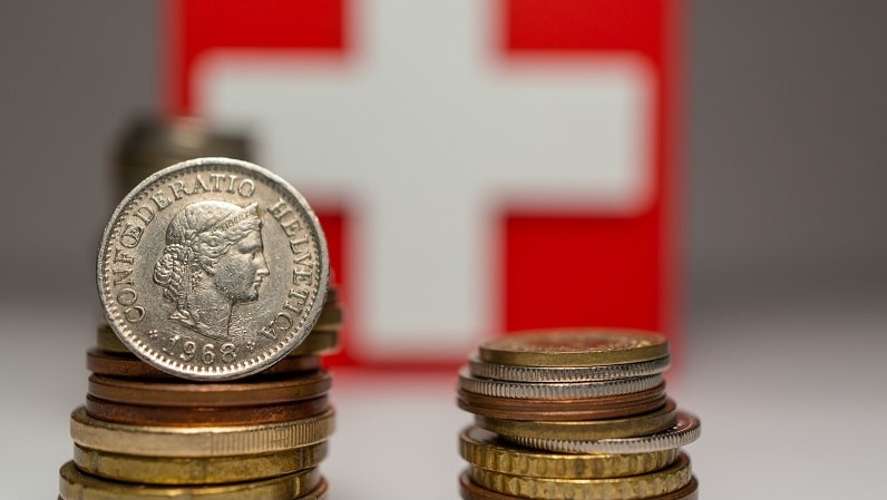 Suiza clasifica a ls criptoactivs en tres categorías. Imagen destacada poralbertczyzewski / stock.adobe.com