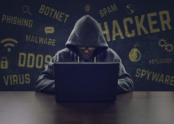 Hacker-malware-crytojacking-robar-criptomonedas