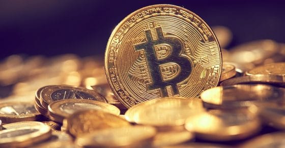 Rendimiento de bitcoin en los últimos tres meses supera al de varias monedas