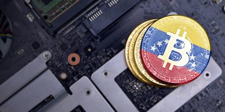El minero de Bitcoin Manuel Martínez conversó con CriptoNoticias que maneja un capital extranjero al cual ofrece un rendimiento mensual. Imagen destacada por luzitanija / stock.adobe.com