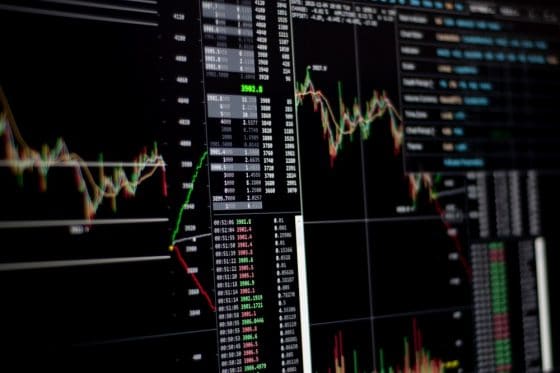 McAfee lanza versión beta de casa de cambio de criptomonedas descentralizada