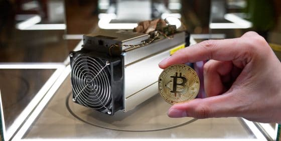 Estas son las mejoras que introduce Stratum V2 en la minería grupal de Bitcoin