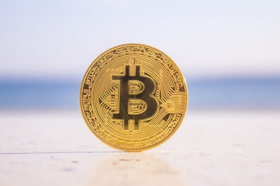 Bitcoin sirve a los jóvenes para no caer en pandillas en El Salvador