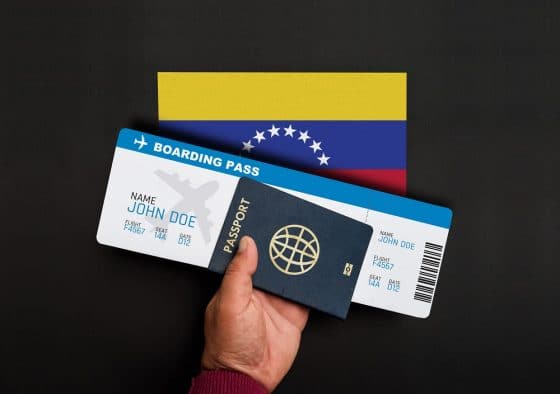 Denuncian fallas en pagos con petro para tramitar pasaportes en Venezuela