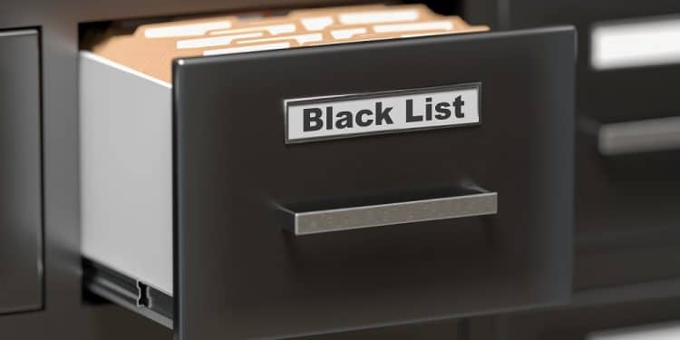Algunos mineros de Bitcoin evitan transacciones ligadas a la lista negra de la OFAC. Imagen destacada por vchalup/stock.adobe.com
