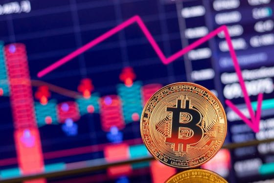 Precio de bitcoin cae a USD 4.600 con pérdida de 14% en las últimas 24 horas