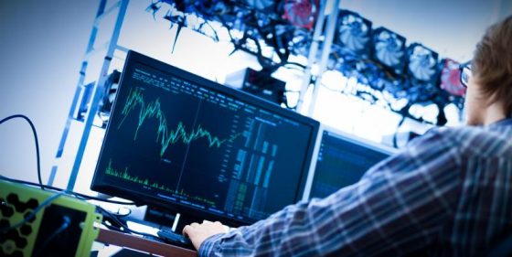 Dificultad de minado en Bitcoin próxima a caer un 10% por primera vez en 2020