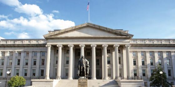 Tesoro de EE. UU. nombra a exdirector de Coinbase para supervisar el sistema bancario