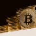 Luego de la baja de las semanas anteriores, el precio de bitcoin crece lentamente. Fuente: stokkete/elements.envato.com