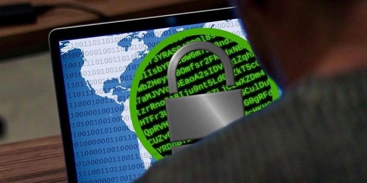 Los hackers están aprovechando la actual crisis generada por el coronavirus para atacar la base de datos de los hospitales. Fuente: Pete Linforth/pixabay.com