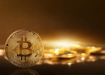 Los usuarios ya intercambiaban bitcoin por oro fuera de la plataforma. Fuente:  ESchweitzer/elements.envato.com