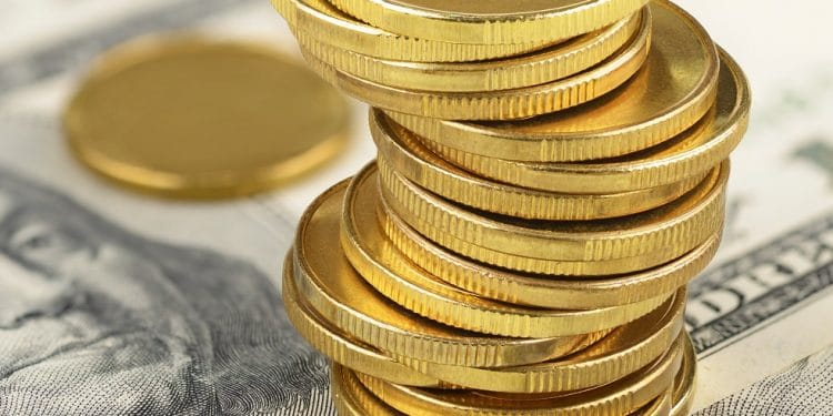 El dinero en efectivo es visto como medio de contagio. Fuente: Ha4ipuri/elements.envato.com