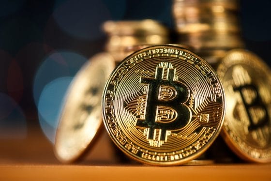 Bitcoin registra una caída de casi 9% en los últimos 7 días
