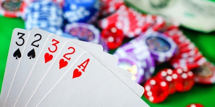 El evento tiene cabida para 2000 jugadores de póker en línea. Fuente: tycoon101/elements.envato.com