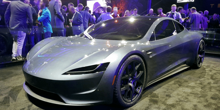 Uno de los prototipos de Tesla del año 2020. Fuente: Smnt/ Wikipedia.