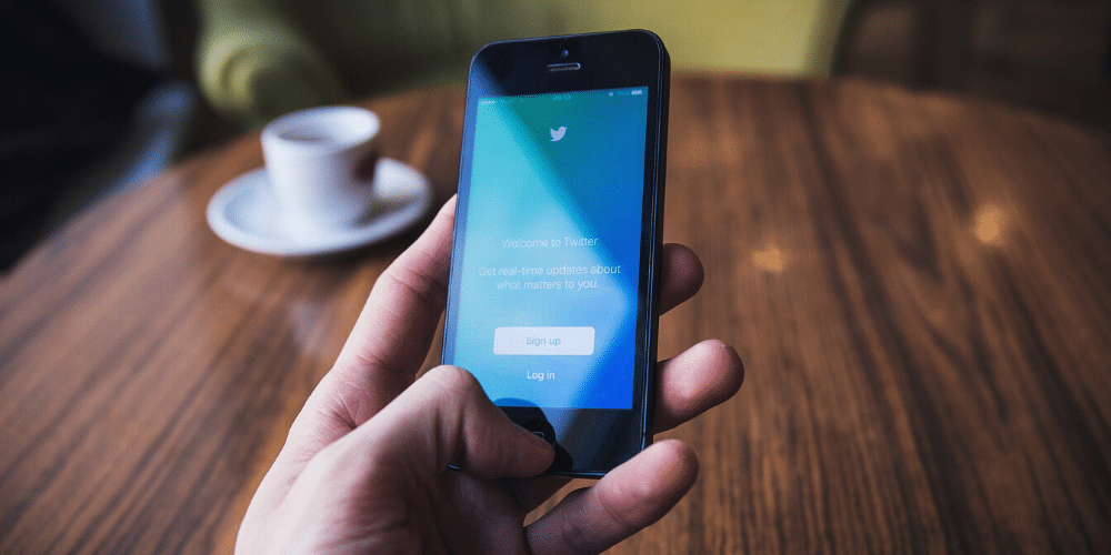 La app de Twitter para celulares inteligentes. Fuente: Free-Photos/ Pixabay.com