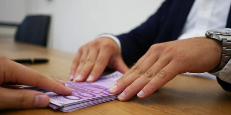 préstamo-criptomoneda-Waves-banco-Rusia