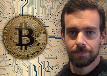 Jack Dorsey con un fondo de red bitcoin