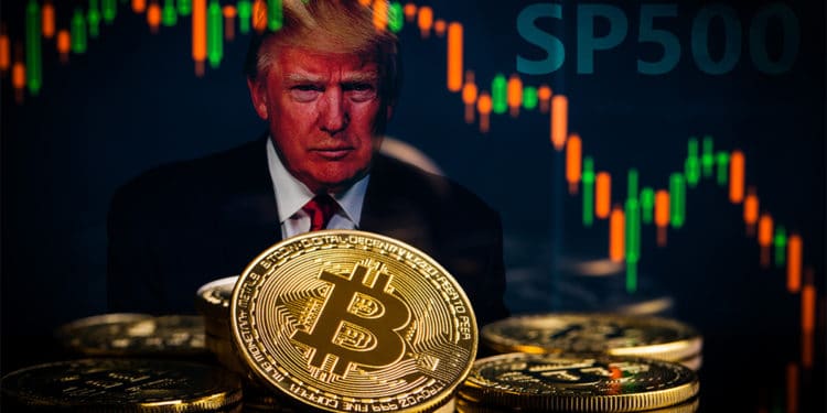 Monedas de Bitcoin con gráfico bajista e imagen de Donald Trump de fondo junto a SP500. Composición por CriptoNoticias. GPA Photo Archive / Flickr.com ; jirkaejc / elements.envato.com