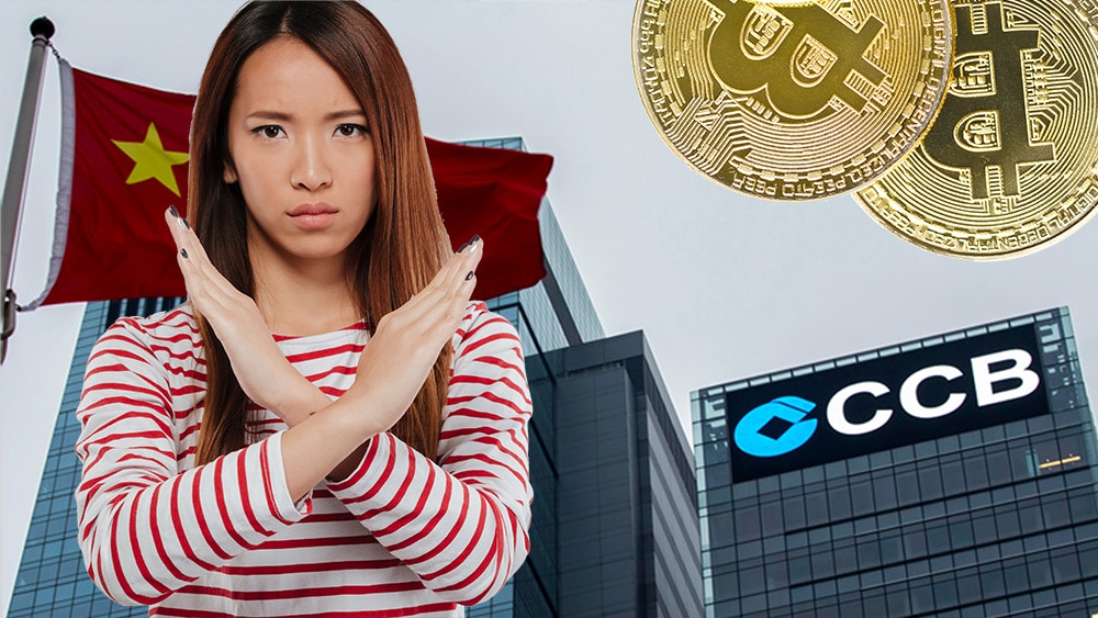 Mujer cruzando sus brazos frente a imagen del CCB con monedas de bitcoin. Composición por CriptoNoticias. @drobotdean / Freepik.com; fxssi / fxssi.com; jirkaejc / elements.envato.com