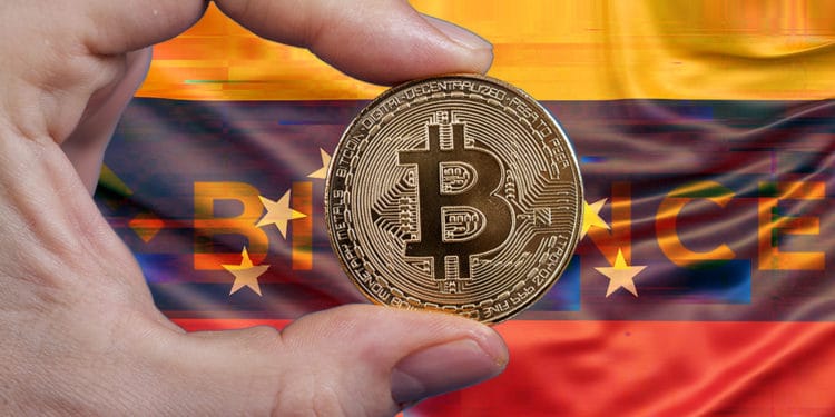Hombre sostieniendo moneda de Bitcoin con bandera de Venezuela de fondo con logo de Bitcoin en error. Composición por CriptoNoticias.   Freepik.com; @GarryKillian / Freepik.com; erika8213 / elements.envato.com.
