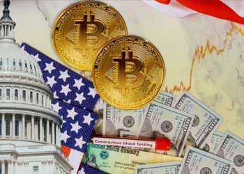 Monedas de Bitcoin sobre mesa con dólares bandera y congreso de Estados Unidos con gráfico de mercado superpuesto. Composición por CriptoNoticias. ESchweitzer / elements.envato.com; jcomp / freepik.com; twenty20photos / elements.envato.com.