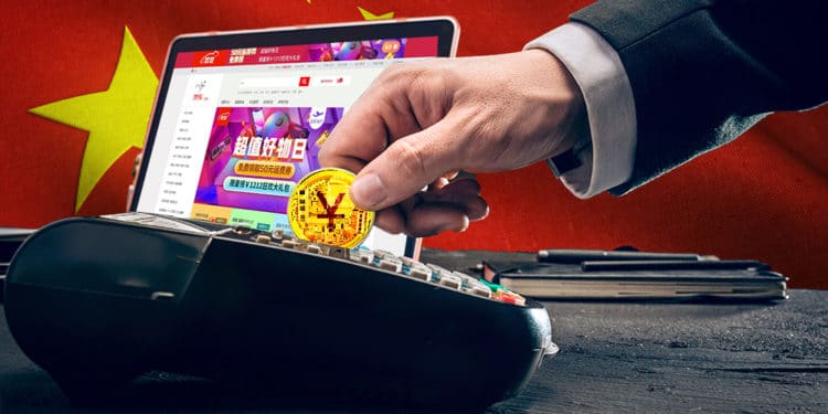 Hombre paga con yuan digital con página de jd.com y bandera de China en el fondo. Composición por CriptoNoticias. JD / jd.com; rawpixel / Freepik.com; johan10 / elements.envato.com; wirestock / Freepik.com; master1305 / elements.envato.com.