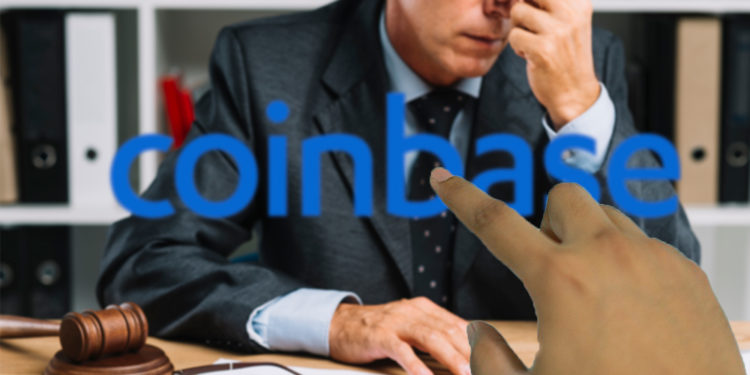 Mano señala logo de Coinbase con ejecutivo cansado en el fondo. Composición por CriptoNoticias. Coinbase / wikipedia.org; iModDesign / pixabay.com; freepik / freepik.com.