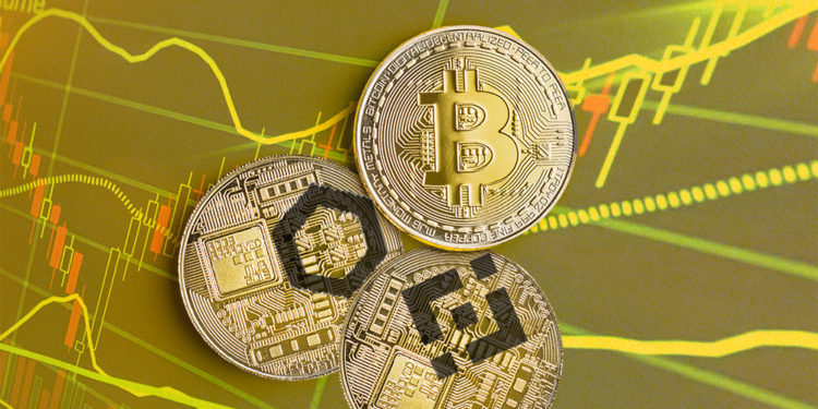 Moneda de Bitcoin sobre monedas de Binance y Chainlink con gráfico alcista en el fondo. Composición por CriptoNoticias. Binance / coinmarketcap.com; twenty20photos / elements.envato.com; Chainlink / coinmarketcap.com; jirkaejc / elements.envato.com.
