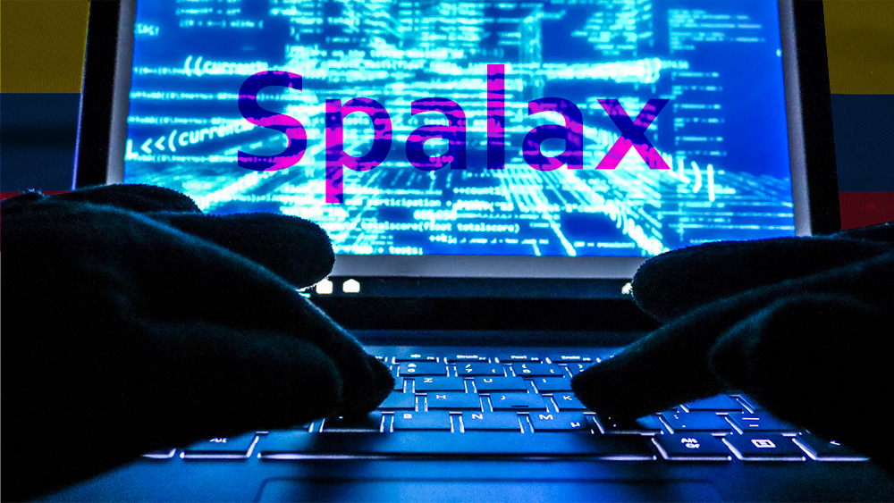 Hacker en computadora con palabra "Spalax" en pantalla con bandera de Colombia en el fondo, Composición por CriptoNoticias. twenty20photos / elements.envato.com; twenty20photos / elements.envato.com.