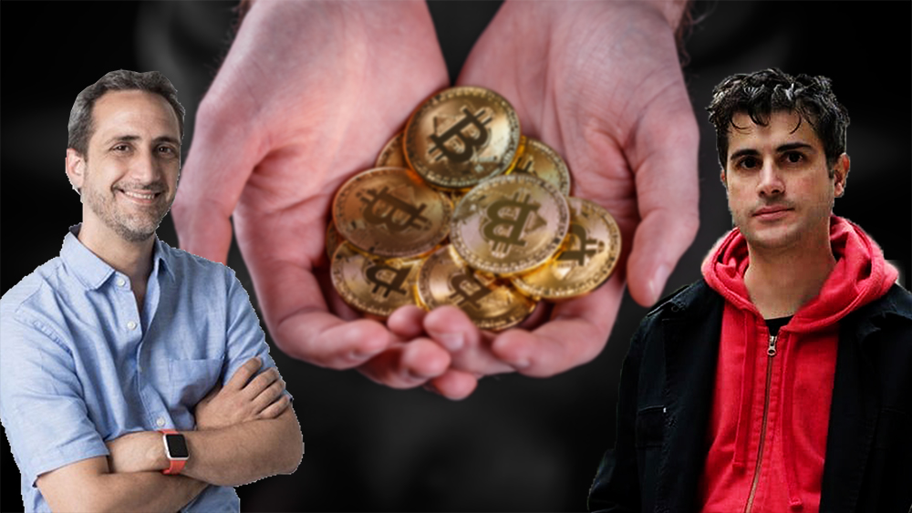 Rodolfo Andragnes junto a Franco Amati con hombre ofreciendo monedas de Bitcoin en el fondo. Composición por CriptoNoticias. Rodolfo Andragnes / linkedin.com; Franco Amati / facebook.com; grafvision / elements.envato.com.