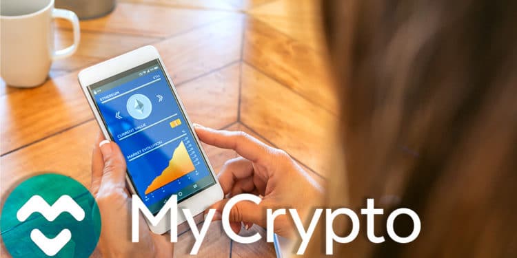 Logo de MyCrypto sobre mojer sosteniendo teléfono con monedero de ethereum. Composición por CriptoNoticias. My Crypto / mycrypto.com; davidpereiras / elements.envato.com.