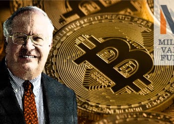 Bill Miller junto a logo de Miller Value Funds con monedas de bitcoin en el fondo. Composición por CriptoNoticias. Miller Value Funds / millervaluefund.com; macondoso / elements.envato.com; Miller Value Funds / millervaluefunds.com.