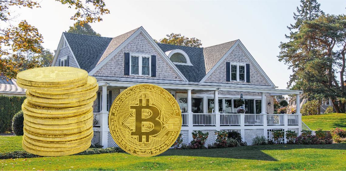 Casa soñada y pila de bitcoins. Composición por CriptoNoticias. Fuentes: Teddy / rawpixel.com ; todd kent /  unsplash.com