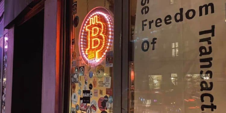 bar bitcoins berlín room 77