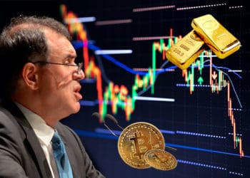 Roubini y gráfico con lingotes de oro arriba y bitcoins abajo.