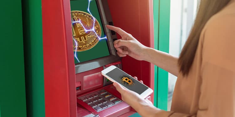 Cajero con bitcoins.