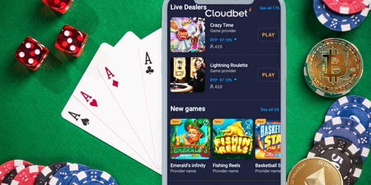 Mesa de juegos de casino, bitcon y ether, y teléfono inteligente con CLoudbet en pantalla.